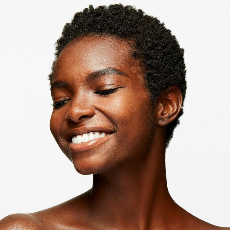 M.A.C Strobe Dewy Skin Tint image number 27